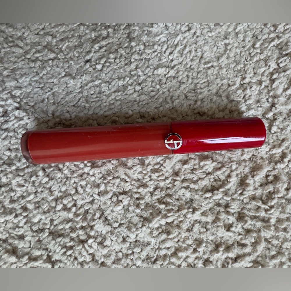 Armani 405 Bold Red Lip. - Picture 2 of 3
